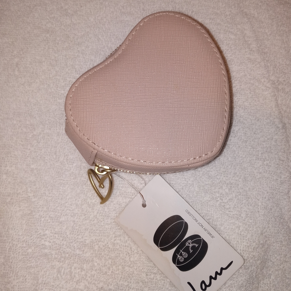 🆕Travel Jewelry Case - Heart Shaped Pink & Gold